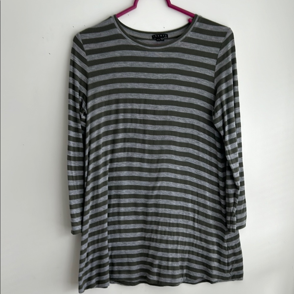 THEORY Striped Gray and green  Women's Top size M